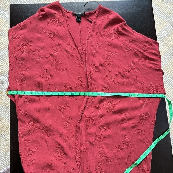 Long kimono with embroidered detail SZ S - Picture 5 of 6